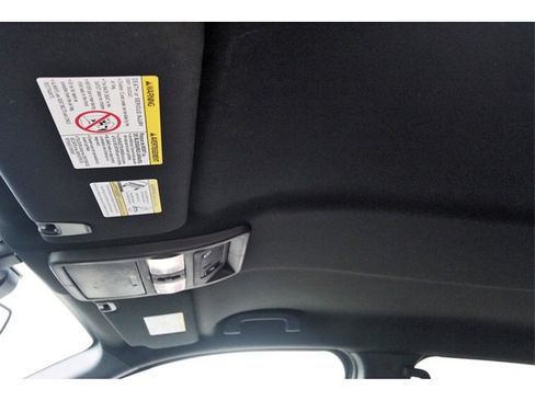 Used 2024 Nissan Titan PRO-4X image 28