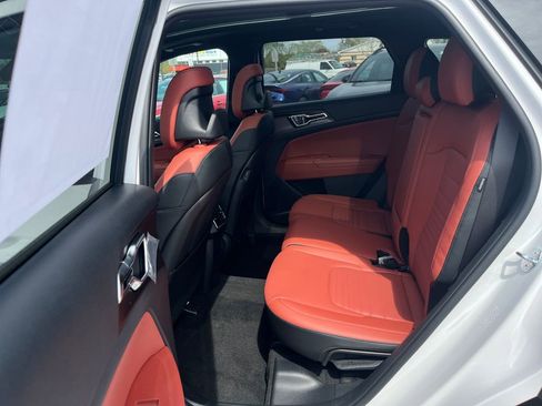 New 2026 Kia Sportage SX AWD/4WD image 15
