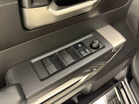 Used 2022 Toyota Tundra SR5 image 11