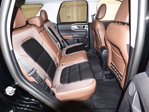 New 2026 Ford Bronco Sport Outer Banks w/ Outer Banks Tech Package+ AWD/4WD image 16
