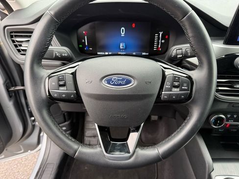Used 2023 Ford Escape Active w/ Cold Weather Package image 17
