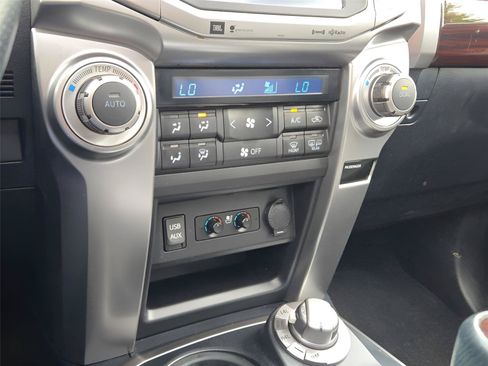 Used 2017 Toyota 4Runner Limited AWD/4WD image 25