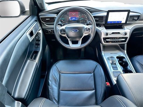 Used 2024 Ford Explorer XLT w/ Equipment Group 202A image 20