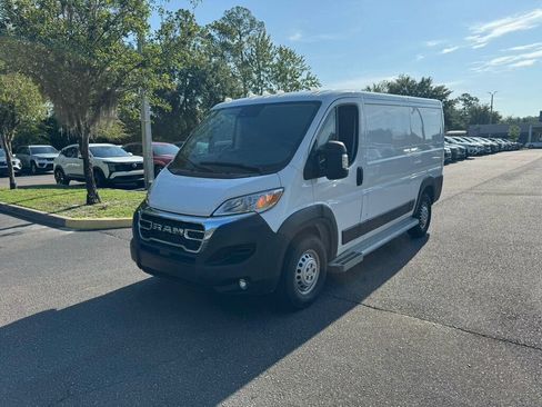 Used 2025 RAM ProMaster 2500 w/ U-Haul Equipment Group FWD image 1