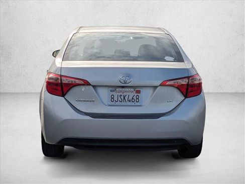 Used 2019 Toyota Corolla LE image 6