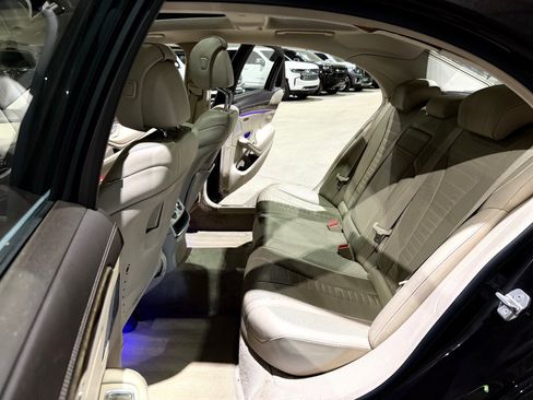 Used 2015 Mercedes-Benz S 550 Sedan image 16