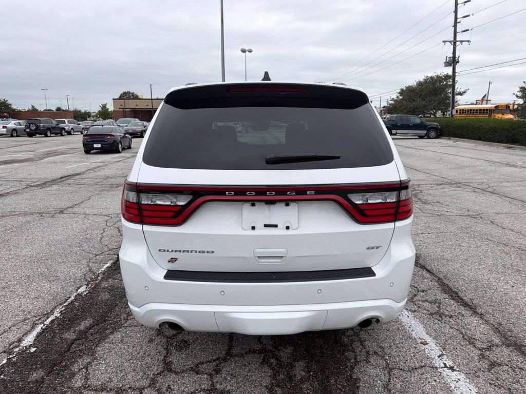 Used 2025 Dodge Durango GT AWD/4WD image 4