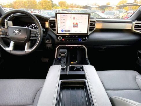 Used 2025 Toyota Tundra Limited image 15