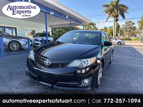 Used 2014 Toyota Camry SE w/ Leather Package FWD image 1