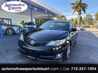Used 2014 Toyota Camry SE w/ Leather Package