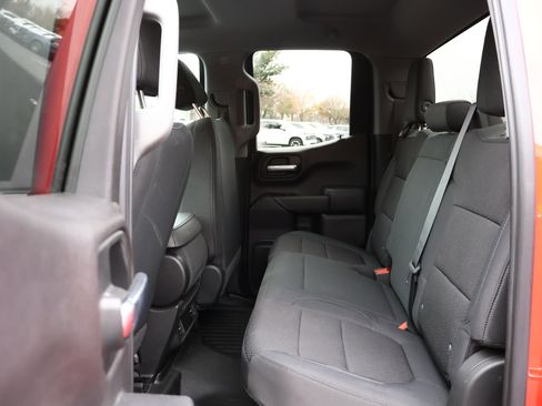 Used 2019 Chevrolet Silverado 1500 Custom w/ Infotainment Package image 18