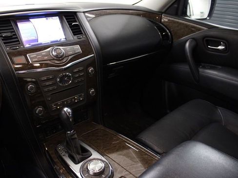 Used 2016 INFINITI QX80 4WD w/ 22" Wheel Package image 23