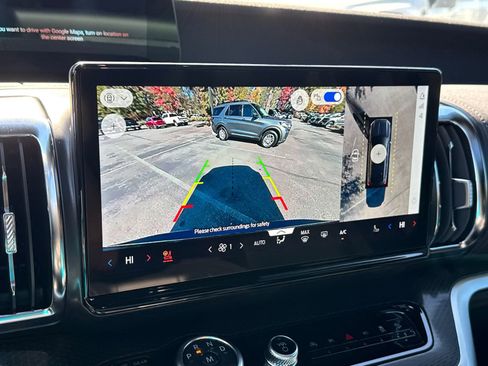 New 2025 Ford Expedition Max Platinum w/ Stealth Performance Package image 33