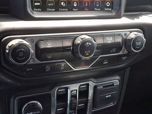 Used 2021 Jeep Wrangler Unlimited Sport AWD/4WD image 17
