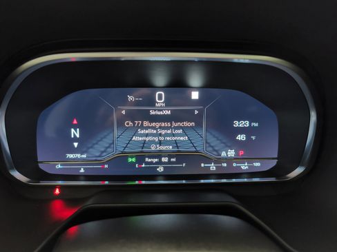 Used 2022 GMC Yukon SLT w/ SLT Premium Package image 10