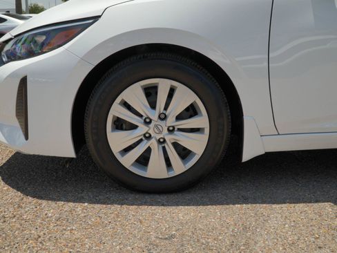 Used 2024 Nissan Sentra S FWD image 16