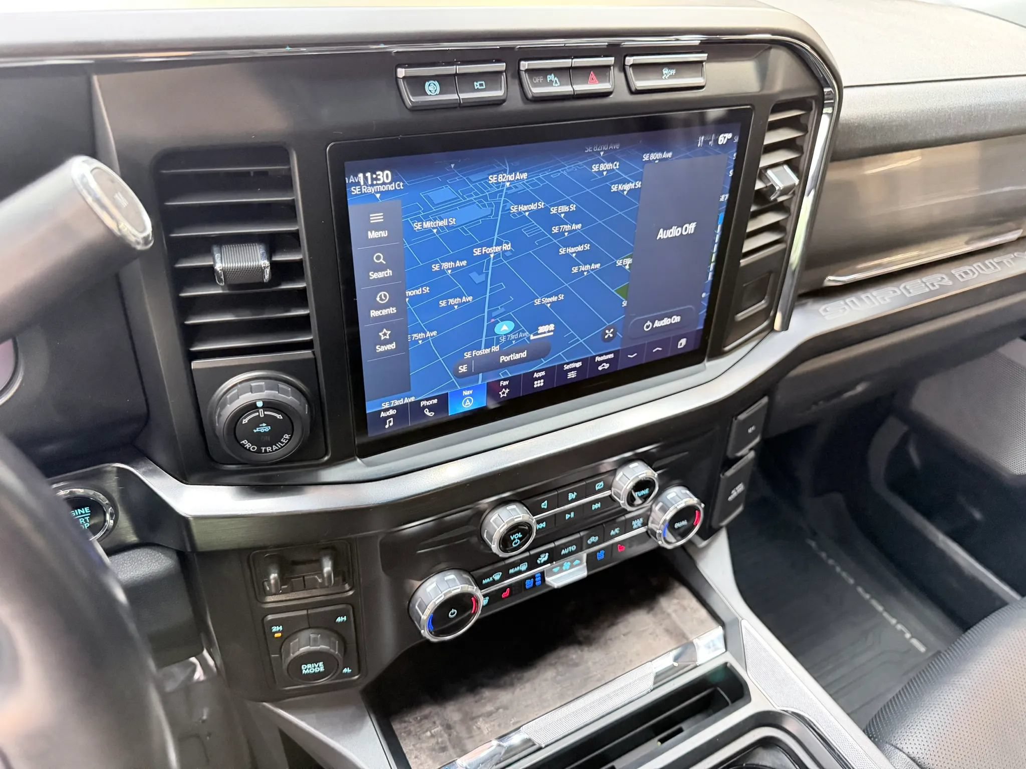 Used 2023 Ford F250 Lariat w/ Lariat Ultimate Package AWD/4WD image 18