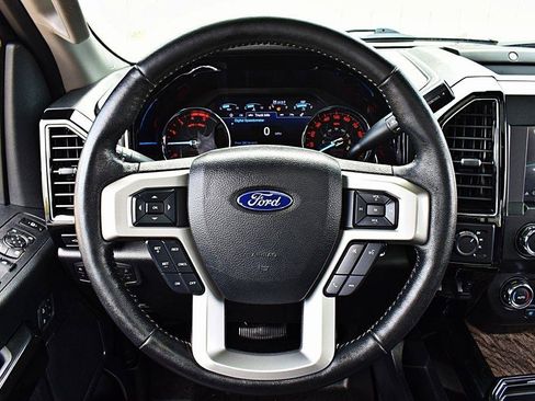 Used 2019 Ford F250 Lariat w/ Lariat Ultimate Package AWD/4WD image 29