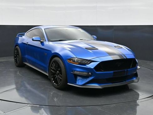 Used 2019 Ford Mustang GT Premium w/ GT Performance Package RWD image 4