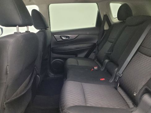 Used 2019 Nissan Rogue SV AWD/4WD image 18