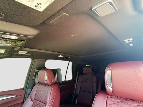 Used 2025 Cadillac Escalade Sport w/ Touring Package AWD/4WD image 27