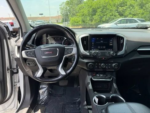 Used 2021 GMC Terrain SLT w/ Infotainment Package II AWD/4WD image 8