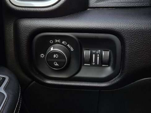 Used 2023 RAM 2500 Laramie AWD/4WD image 22