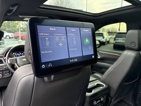 Used 2021 Chevrolet Suburban High Country image 26