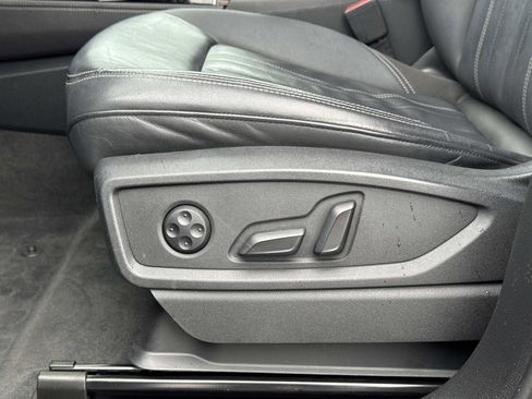 Used 2021 Audi Q5 Premium Plus w/ Premium Plus Package image 22