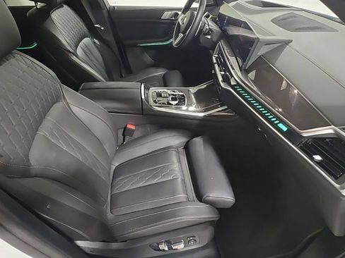 Used 2026 BMW X7 M60i AWD/4WD image 25