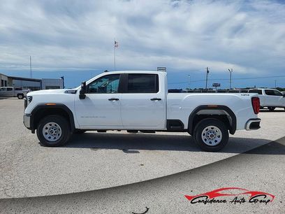 New 2024 GMC Sierra 2500 Pro