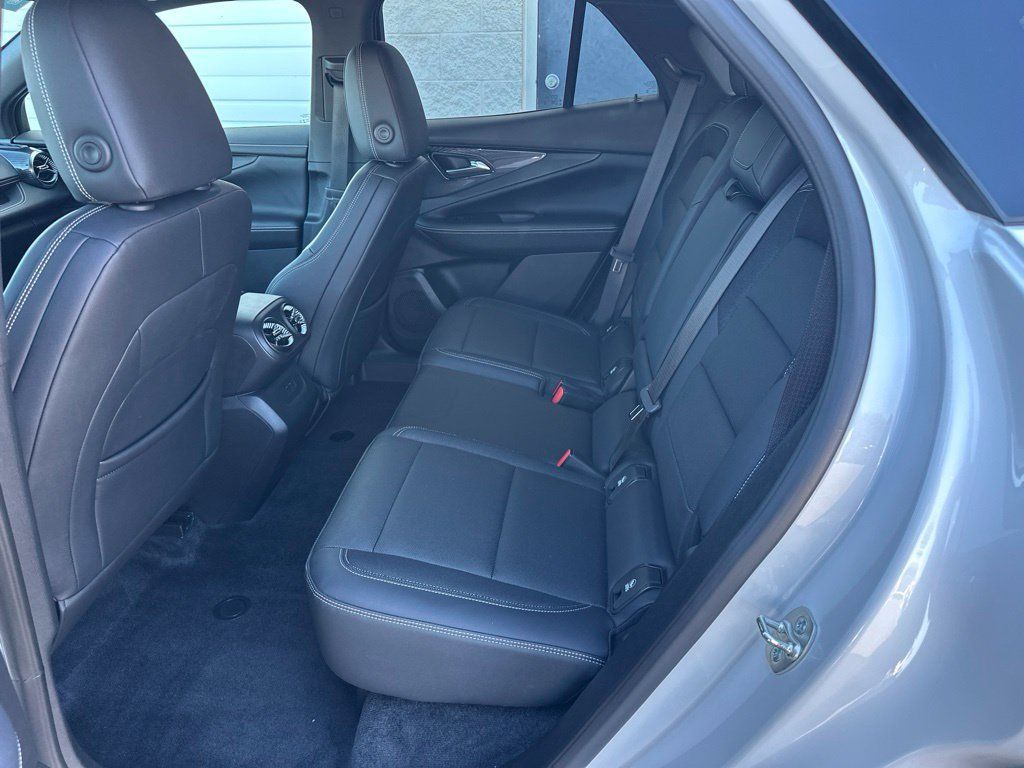 Used 2024 Chevrolet Blazer EV LT AWD/4WD image 8