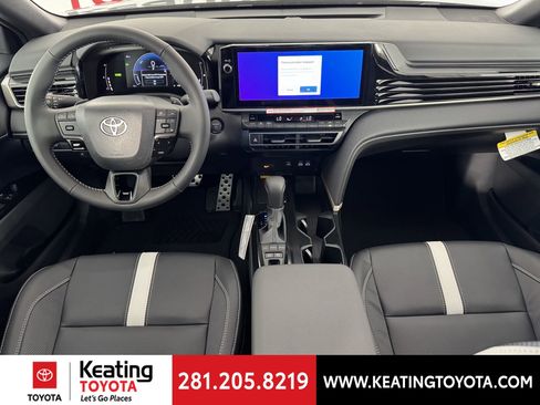New 2026 Toyota Camry Hybrid image 7