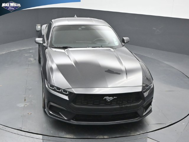 Used 2024 Ford Mustang Coupe RWD image 10