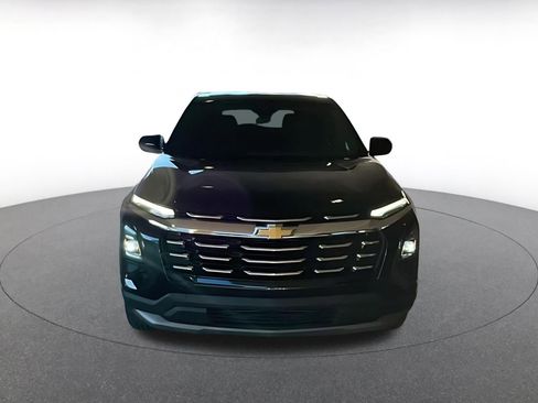 Used 2025 Chevrolet Equinox LT image 4