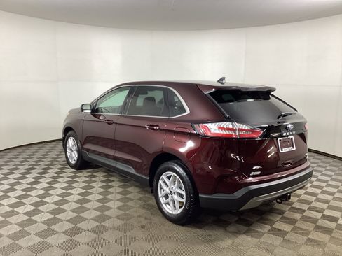 Used 2024 Ford Edge SEL w/ Convenience Package AWD/4WD image 4