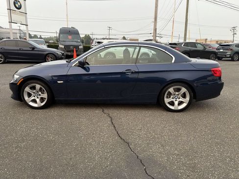 Used 2011 BMW 335i Convertible RWD image 11