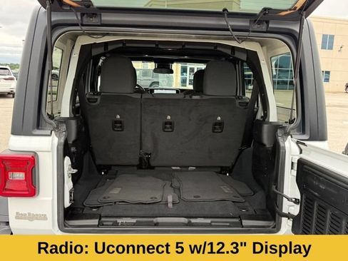 Used 2024 Jeep Wrangler Unlimited Rubicon AWD/4WD image 5