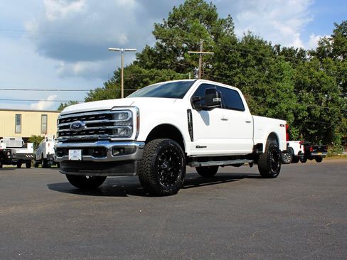 Used 2025 Ford F250 Lariat AWD/4WD image 8