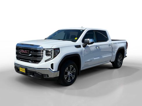 Used 2025 GMC Sierra 1500 SLT RWD image 1