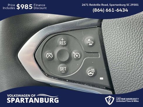 Used 2023 Chevrolet Traverse Premier image 22