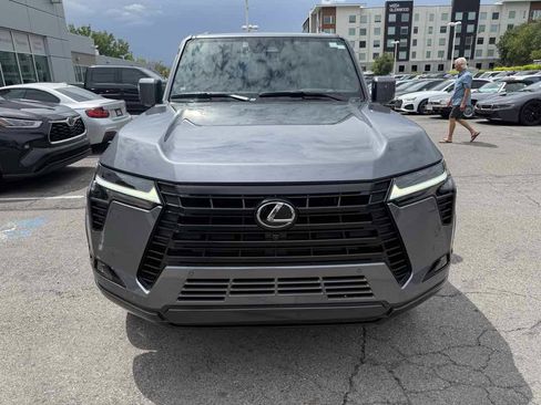 Used 2025 Lexus GX 550 w/ Accessory Package (2T) AWD/4WD image 3