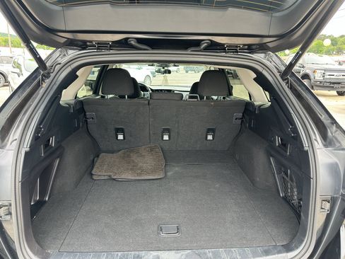 Used 2024 Subaru Outback Premium AWD/4WD image 12