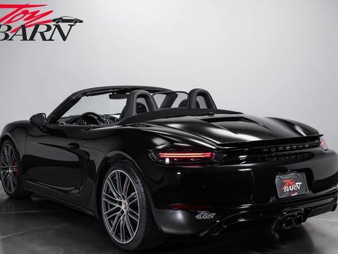 Used 2019 Porsche 718 Boxster GTS RWD image 3