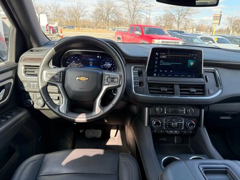 Used 2024 Chevrolet Tahoe Z71 w/ Luxury Package image 19