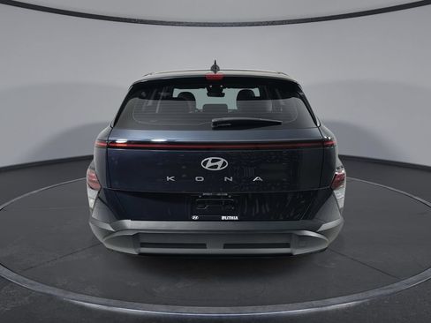 Used 2025 Hyundai Kona SE FWD image 7