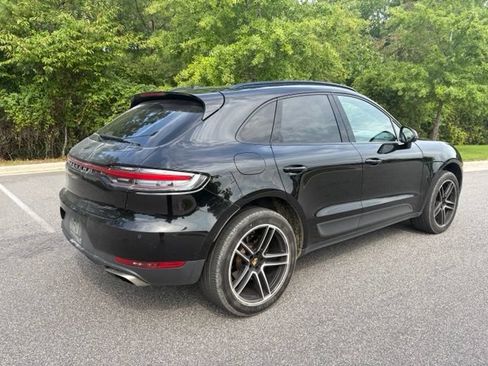Used 2021 Porsche Macan AWD/4WD image 2