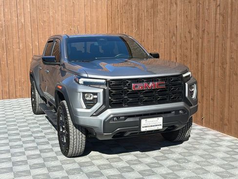 Used 2024 GMC Canyon Elevation w/ Convenience Package image 12