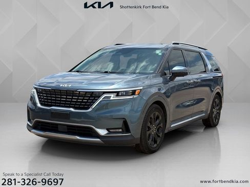 Used 2022 Kia Carnival SX Prestige FWD image 1