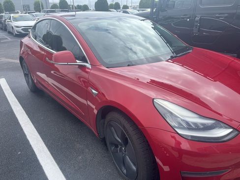 Used 2019 Tesla Model 3 Standard Range Plus RWD image 3